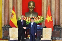 Chủ tịch nước Lương Cường tiếp Thủ tướng Vương quốc Tây Ban Nha Pedro Sanchez.