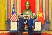 Chủ tịch nước Võ Văn Thưởng và Thủ tướng Malaysia Anwar Ibrahim tại buổi tiếp.