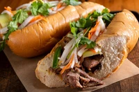 Bộ Y tế đề nghị truy xuất nguồn thực phẩm nghi gây ngộ độc khiến 37 người nhập viện do ăn bánh mì. (Ảnh minh họa: Internet)