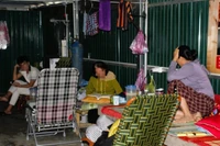 Nhiều người lưu trú tại nhà ông Quang để được chữa bệnh bằng cách nhịn ăn và uống nước i-on kiềm. Ảnh: quynhluu.nghean.gov.vn