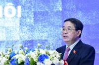 Đồng chí Nguyễn Đức Hải, Ủy viên Trung ương Đảng, Phó Chủ tịch Quốc hội phát biểu tại hội thảo.