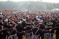 Lễ hội Bun Vốc Nặm của người Lào ở Lai Châu diễn ra với mong muốn mưa thuận, gió hòa, mùa màng tươi tốt.