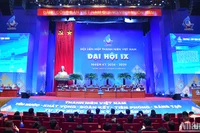Toàn cảnh phiên làm việc thứ nhất tại Đại hội.