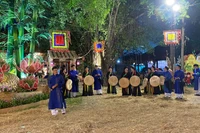 Các nghệ sĩ hát quan họ tại Lễ hội Văn hóa ẩm thực, Món ngon Saigontourist Group 2025.