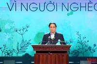 Thủ tướng Phạm Minh Chính: Chúng ta luôn trân trọng các "tấm lòng vàng" đã hỗ trợ những người có hoàn cảnh khó khăn một cách thầm lặng nhưng kiên trì, bền bỉ và hiệu quả. (Ảnh: Trần Hải)