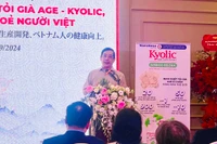 Phó Giáo sư, Tiến sĩ Lương Ngọc Khuê, nguyên Cục trưởng Cục Quản lý Khám chữa bệnh, Bộ Y tế phát biểu tại hội thảo.