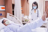 Người bệnh đột quỵ được can thiệp giờ vàng kịp thời. 