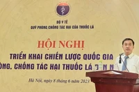 Giáo sư, Tiến sĩ Trần Văn Thuấn, Thứ trưởng Y tế phát biểu tại hội nghị.