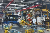 Dây chuyền sản xuất, lắp ráp xe ô-tô của Công ty TNHH Ford Việt Nam. (Ảnh Thanh Quân)
