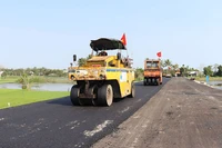 Công trường dự án đường ven biển Dung Quất-Sa Huỳnh những ngày sau Tết Giáp Thìn.