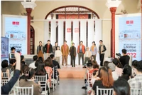 Những thiết kế mới nhất từ Uniqlo được giới thiệu trong không gian mang đậm tính văn hóa - lịch sử của Thủ đô.