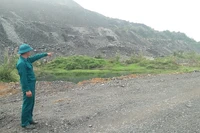 Dự trữ lượng đất, đá thải rất lớn, bãi thải mỏ than Phấn Mễ có nguy cơ sạt trượt.