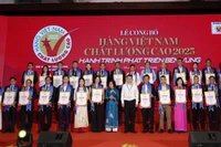 Các doanh nghiệp được vinh danh đạt danh hiệu hàng Việt Nam chất lượng cao.