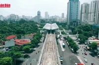 [Video] Hà Nội phân luồng, tổ chức giao thông phục vụ thi công ga ngầm S12