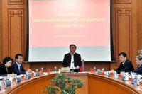 Đồng chí Trần Cẩm Tú, Ủy viên Bộ Chính trị, Thường trực Ban Bí thư chủ trì Phiên họp thứ hai của Ban Chỉ đạo chuyển đổi số trong các cơ quan đảng. (Ảnh ĐĂNG KHOA)
