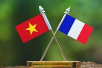Quan hệ Việt Nam-Pháp, nhất là sau 10 năm thiết lập quan hệ Đối tác chiến lược (2014-2024), ngày càng phát triển tốt đẹp. Ngày 7/10/2024, dấu mốc mới trong quan hệ giữa hai nước được thiết lập trong chuyến thăm chính thức Pháp của Tổng Bí thư, Chủ tịch nước Tô Lâm. (Ảnh: Vietnam Briefing)
