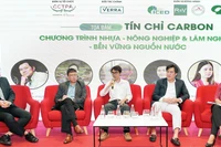 Các chuyên gia, doanh nghiệp, diễn giả thảo luận tại tọa đàm.