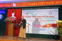 Tiết mục biểu diễn của Nghệ sĩ sáo trúc Tachibana Saburo (Nhật Bản).