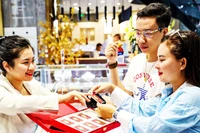 Những biện pháp điều hành thị trường vàng cần hướng đến lợi ích của nền kinh tế tổng thể, không chỉ để ổn định giá vàng. Ảnh: NGUYỄN DŨNG