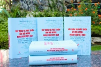 Cuốn sách Xây dựng và phát triển nền đối ngoại, ngoại giao Việt Nam toàn diện, hiện đại, mang đậm bản sắc “cây tre Việt Nam” của Tổng Bí thư Nguyễn Phú Trọng.