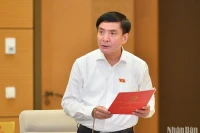 Tổng Thư ký Quốc hội, Chủ nhiệm Văn phòng Quốc hội Bùi Văn Cường báo cáo một số vấn đề về việc chuẩn bị Kỳ họp thứ 6, Quốc hội khóa XV. (Ảnh: DUY LINH)