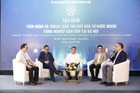 Các đại biểu chia sẻ tiềm năng, thách thức thu hút đầu tư nước ngoài công nghiệp bán dẫn tại Hà Nội. 