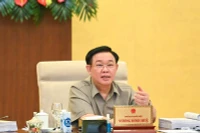 Chủ tịch Quốc hội Vương Đình Huệ phát biểu ý kiến trong phiên họp Ủy ban Thường vụ Quốc hội sáng 20/9. (Ảnh: DUY LINH)