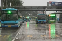 Xe buýt tại Hà Nội sẽ vận hành lại từng tuyến từ 13 giờ ngày 8/9.