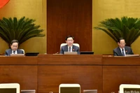 Chủ tịch Quốc hội Vương Đình Huệ điều hành nội dung lấy phiếu tín nhiệm chiều 24/10. (Ảnh: ĐĂNG KHOA)
