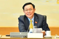 Chủ tịch Quốc hội Vương Đình Huệ phát biểu ý kiến thảo luận tổ về dự án Luật Đất đai (sửa đổi) sáng 9/6. (Ảnh: THỦY NGUYÊN)