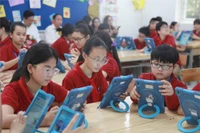 Phòng học thông minh tại Trường PTCS Nguyễn Đình Chiểu (Ảnh: Sở Giáo dục và Đào tạo Hà Nội)