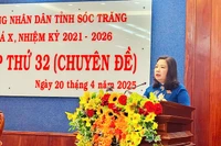 Chủ tịch Hội đồng nhân dân tỉnh Sóc Trăng Hồ Thị Cẩm Đào phát biểu bế mạc kỳ họp