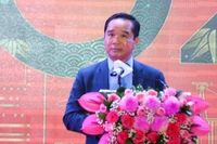 Bí thư Tỉnh ủy Long An Nguyễn Văn Được phát biểu tại buổi họp mặt. 