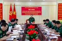 Đại tá Nguyễn Trìu Mến, Bí thư Đảng ủy, Chính ủy Bộ đội Biên phòng tỉnh phát biểu kết luận hội nghị. 