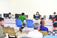 Trung tâm phục vụ hành chính công tỉnh Vĩnh Long phục vụ người dân ngày càng tốt hơn.