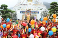 Các em thiếu nhi tham gia nhiều hoạt động sôi nổi, ý nghĩa kính mừng Phật đản.