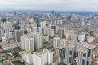 Giá bán nhà chung cư tại Hà Nội biến động mạnh thời gian gần đây. (Ảnh DUY LINH)