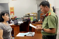 Cơ quan An ninh điều tra Công an tỉnh Kiên Giang tống đạt các quyết định khởi tố vụ án, khởi tố bị can, thi hành lệnh bắt tạm giam đối với Nguyễn Ngọc Châu.