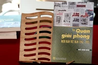 Bìa cuốn sách Báo Quân giải phóng miền nam Việt Nam (1963-1975).