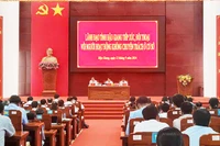 Quang cảnh buổi tiếp xúc, đối thoại.