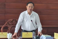 Thứ trưởng Tài nguyên và Môi trường Lê Minh Ngân phát biểu tại buổi làm việc.