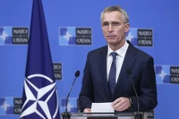 Tổng thư ký NATO Jens Stoltenberg phát biểu trong một cuộc họp báo ở Brussels, Bỉ. (Ảnh: EPA/TTXVN)