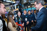 Đoàn công tác của tỉnh Vĩnh Phúc thăm Sàn giao dịch chứng khoán New York.