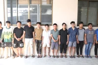 12 đối tượng bị tạm giữ để điều tra, làm rõ hành vi Giết người và Gây rối trật tự công cộng.