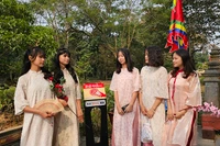 Tuổi trẻ Thanh Hóa bên trạm "Yêu lắm Việt Nam".