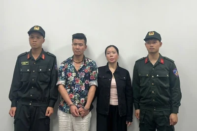 Vợ chồng Mai Anh và Lê Văn Đông.