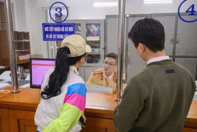 Việc sáp nhập không ảnh hưởng đến quyền lợi của người dân liên quan đến đăng ký phương tiện giao thông. (Ảnh minh họa)