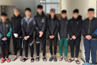 Tám đối tượng gây rối trật tự công cộng tại khu vực hầm Kim Liên.