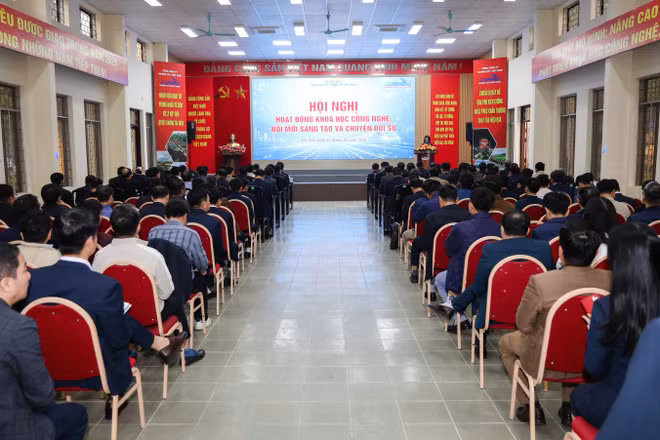 Toàn cảnh Hội nghị.