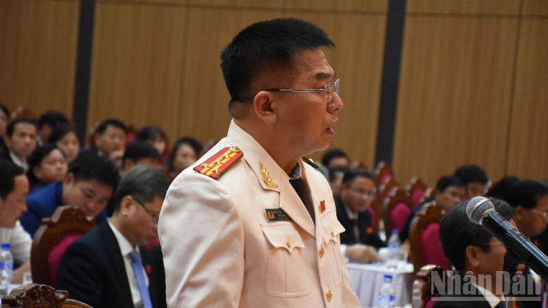 Đại tá Nguyễn Văn Tăng, Phó Giám đốc Công an thành phố Đà Nẵng phát biểu tại thảo luận. ndo_br_dsc-5243-3108.jpg